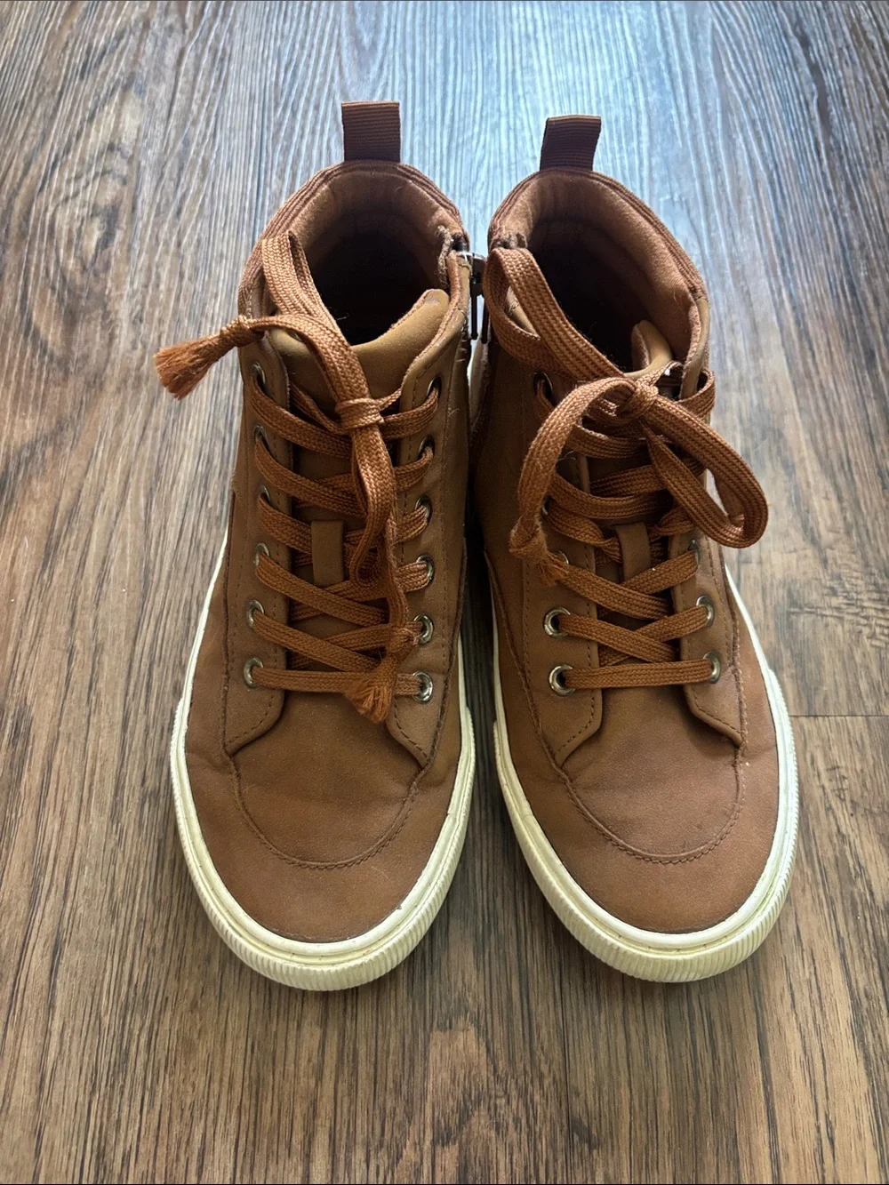 Cat & Jack Brown High Top Sneakers Youth Size 5 Rylan Chukka Side Zip Faux Suede